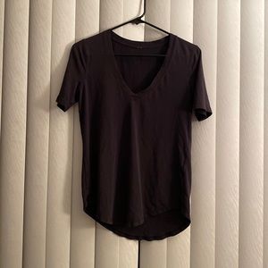 Lululemon Love Tee black size 6